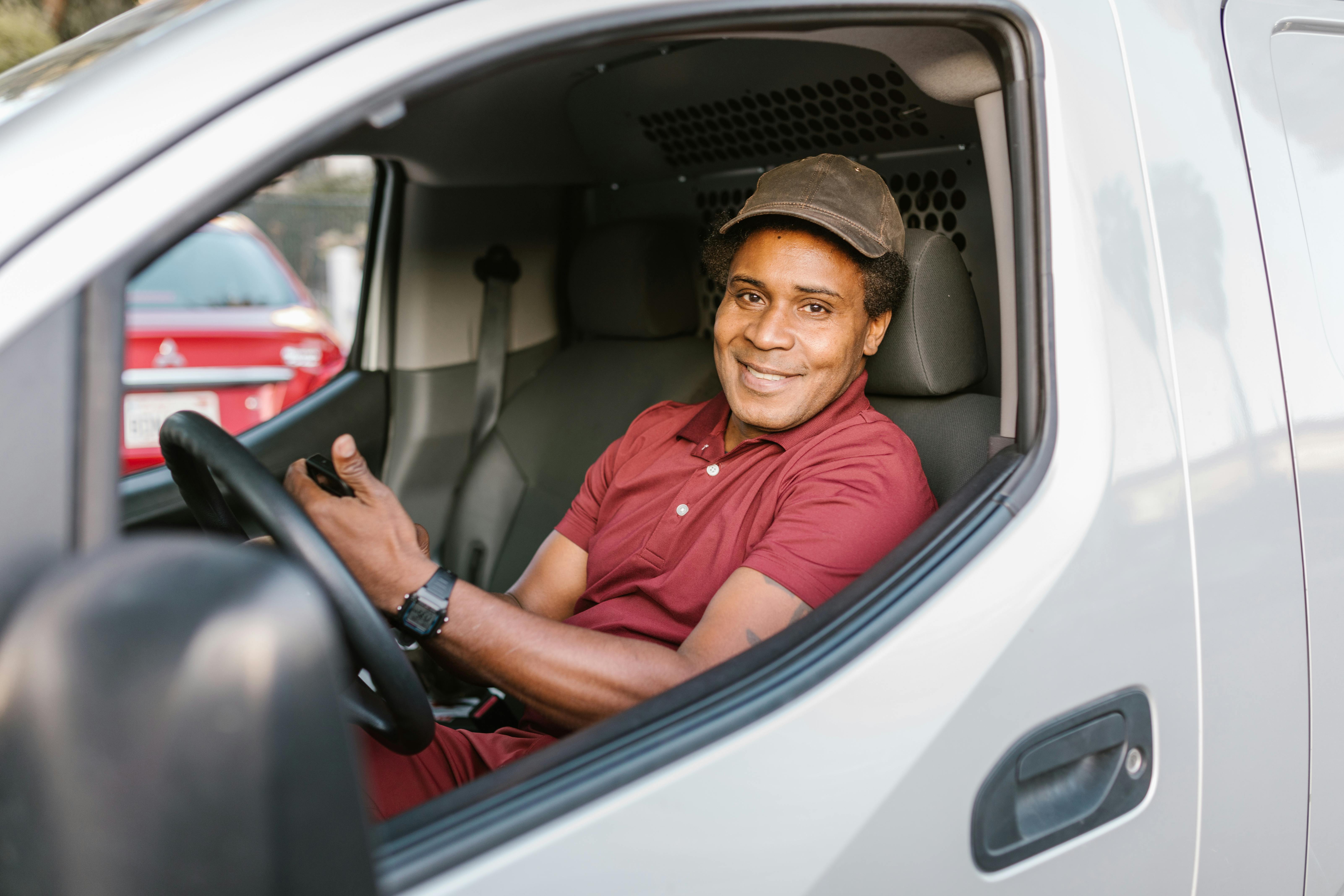 Conducteur prêt à partir avec supervision mobile Geobox